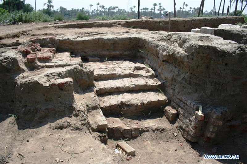 archaeological building discovered in Giza
